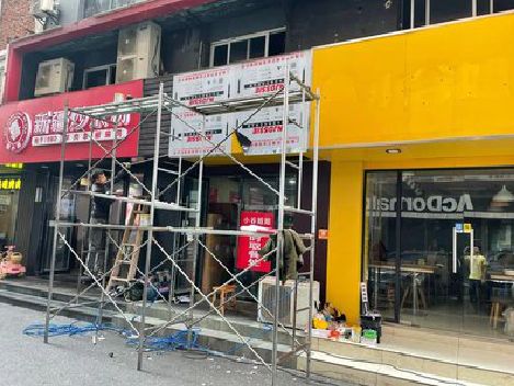 梧州制作广告招牌如何避免它发黄？